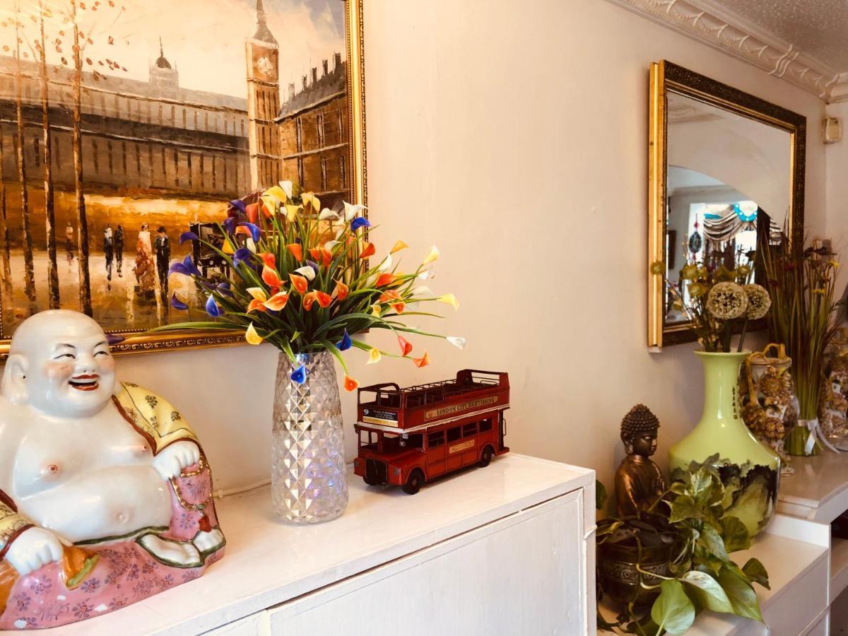 Cheerful 4 Bedroom House With Garden Free Parking London Exterior photo