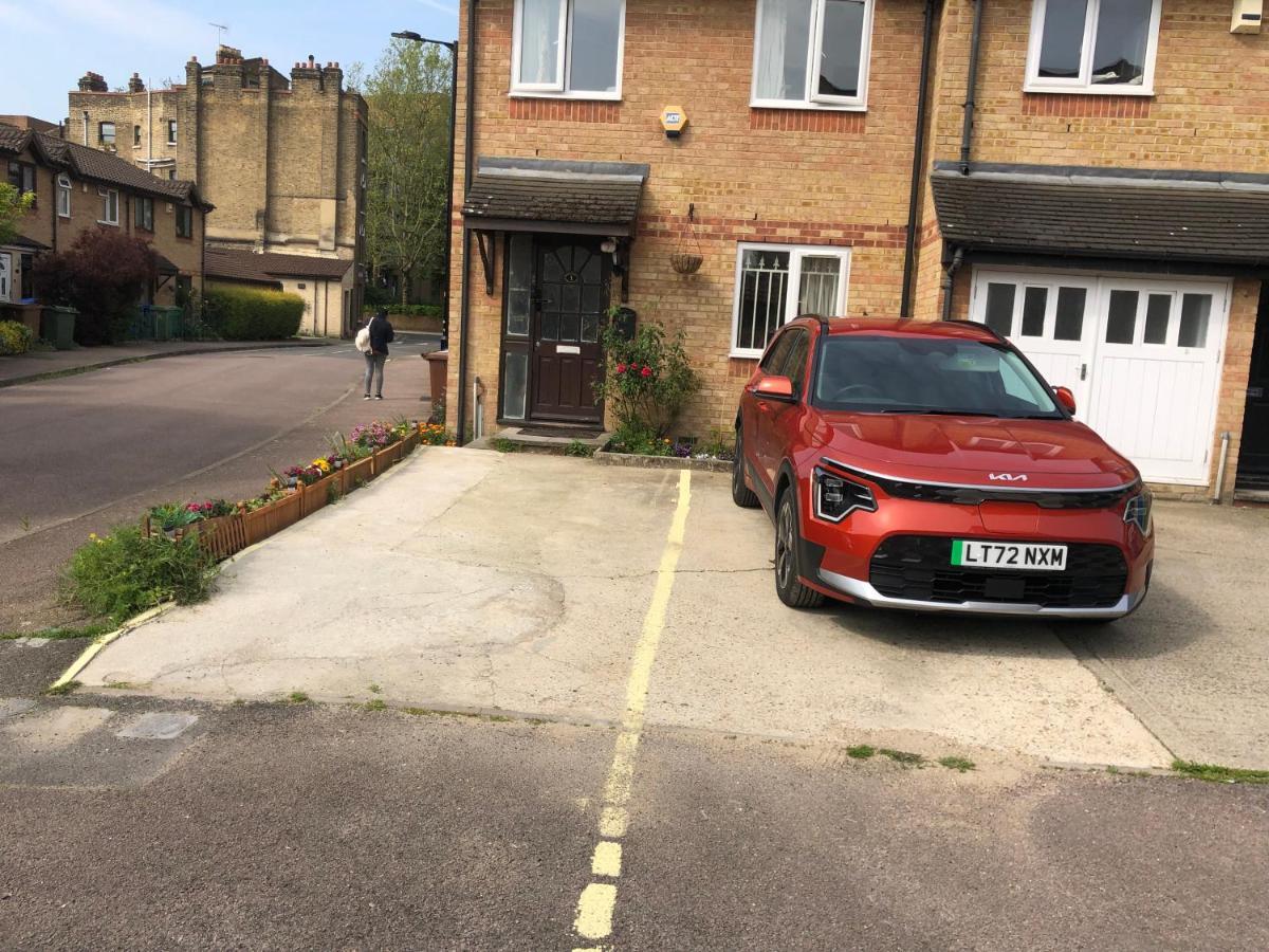 Cheerful 4 Bedroom House With Garden Free Parking London Exterior photo