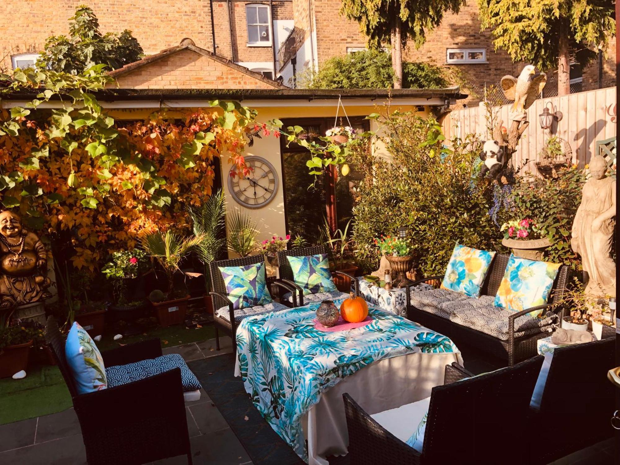 Cheerful 4 Bedroom House With Garden Free Parking London Exterior photo